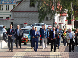 В поселке Климово Брянской области почтили память погибших земляков