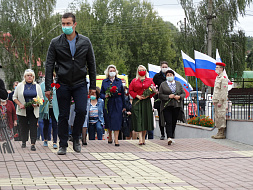 В поселке Климово Брянской области почтили память погибших земляков